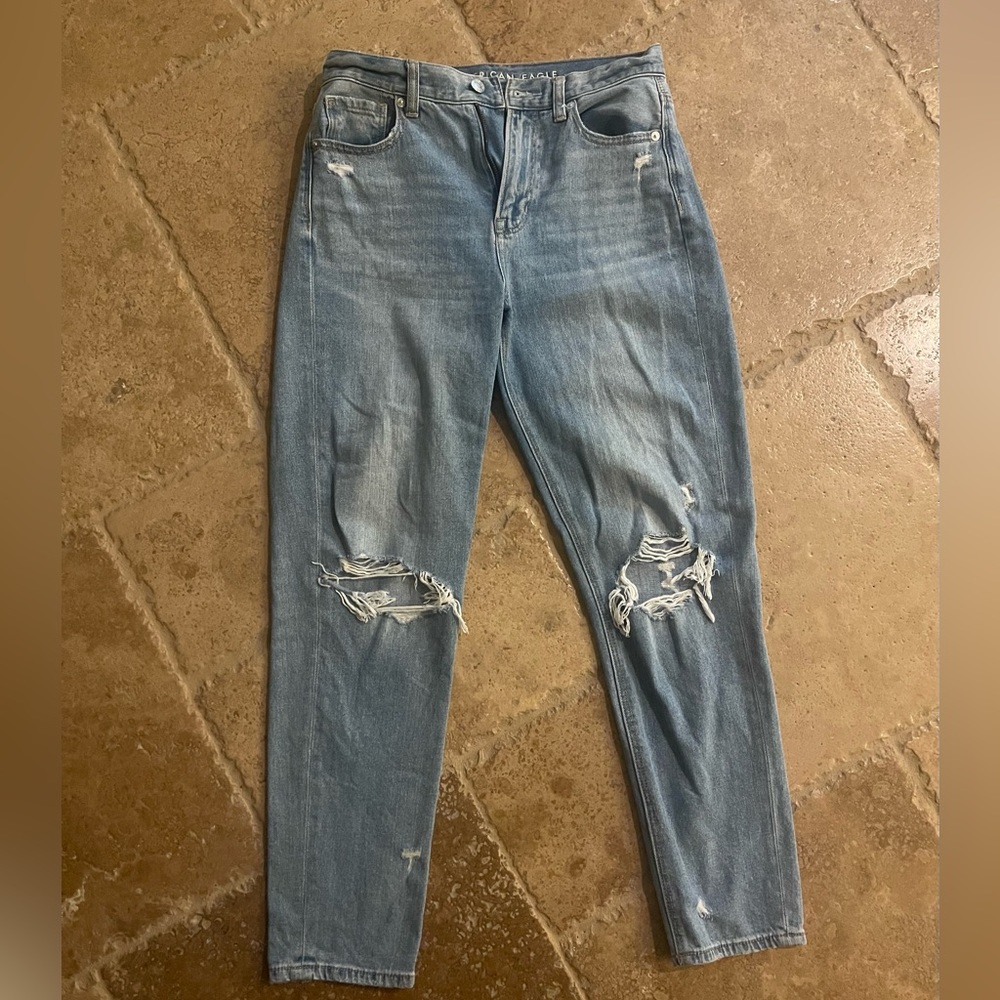 American eagle mom jeans